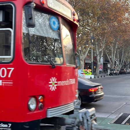 Departamento En Calle Aristides, Mejor Zona Turistica เมนโดซา ภายนอก รูปภาพ